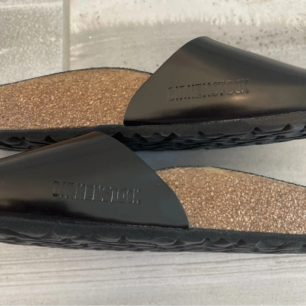 Birkenstock Madrid High Shine Big Buckle Black Slide Sandal Gold Size 39/US 8 - Picture 8 of 12